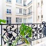 Guestready - Peaceful Retreat In Batignolles
